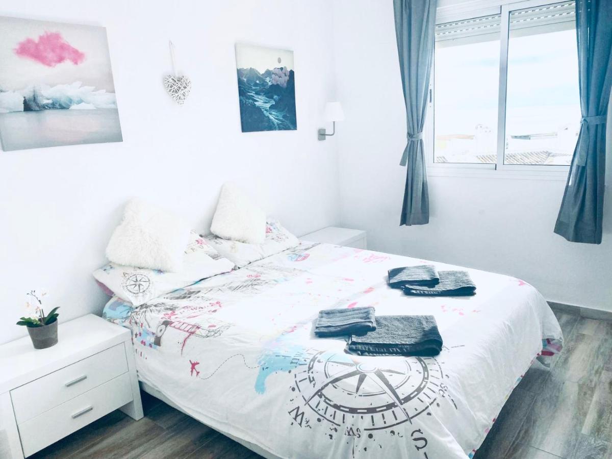 Spectacular Apartment With Amazing Sea Views! เบนัลมาเดนา ภายนอก รูปภาพ